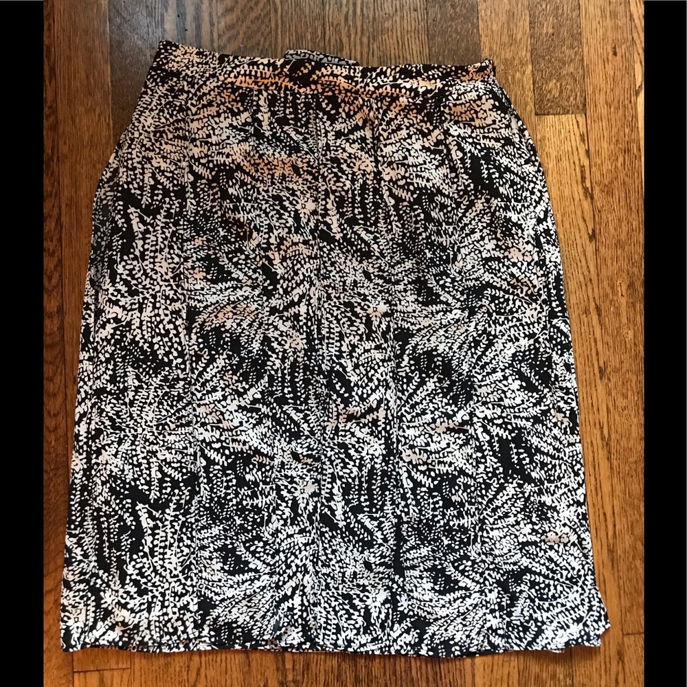 Knee length skirt with overlay